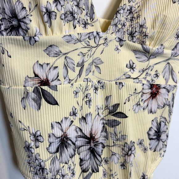 NWT Tinikikini Swim Wear Womens One-piece Swimsuit Size Large Pale Yellow - Picture 11 of 13